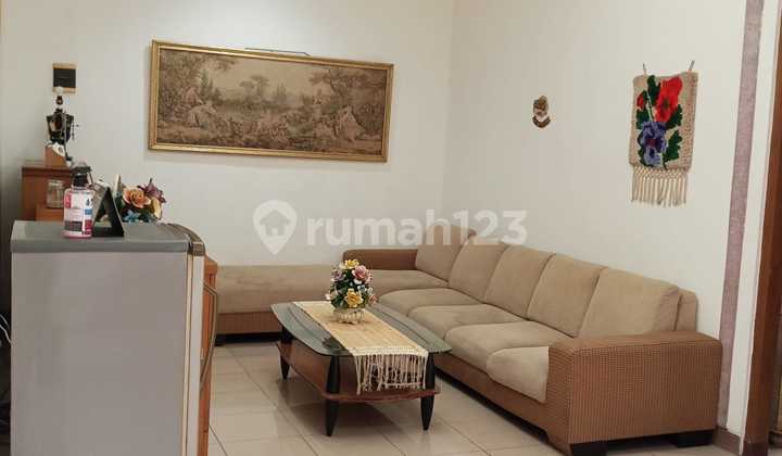 Beautiful House in a Strategic Location Kelapa Gading Beautiful House in a Strategic Location Kelapa Gading