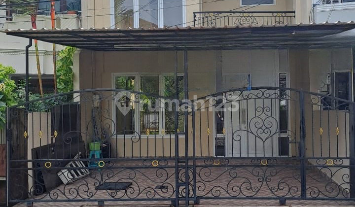 A 3-Story Ready-to-Occupy & Strategic House In Pelepah Elok