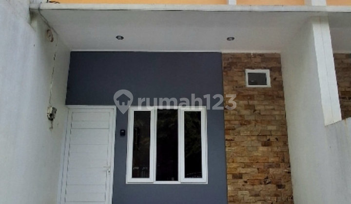 Rumah 2 Lantai di Jalan Orange Komplek Walikota - Kelapa Gading