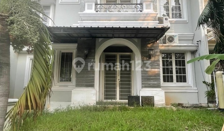 House facing the morning sun in Lippo Cikarang