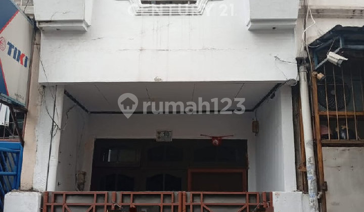 House for Sale Located in Pademangan, North Jakarta.