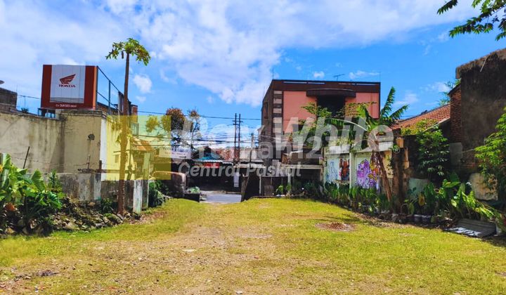 Plot on Mainroad Cihampelas Bandung