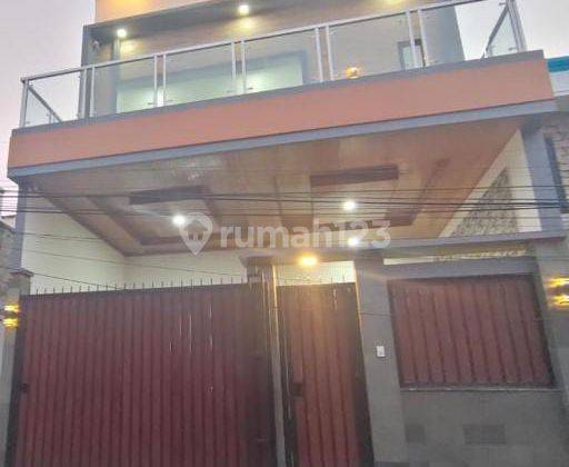 RUMAH MEWAH LUAS FURNISHED DI KALIDERES JAKARTA BARAT 1