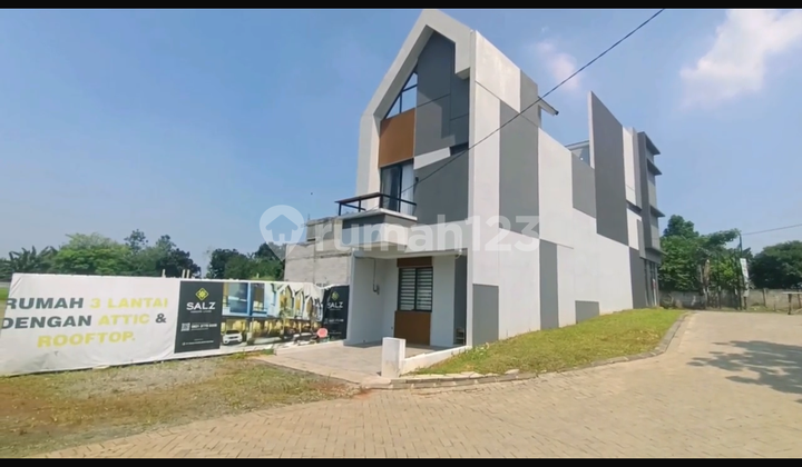 Rumah Cluster 3 Lantai Ada Rooftop Deket Tangsel 
