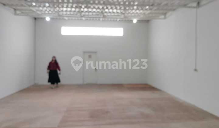 Ruko / Business Place for Rent on Main Road Jl. Sukarno Hatta, Bandung (Former Car Showroom) Ready to Use Strategic Location 2