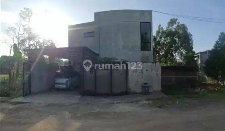 Rumah Minimalis Modern di Komplek Geger Kalong Permai Bandung 2