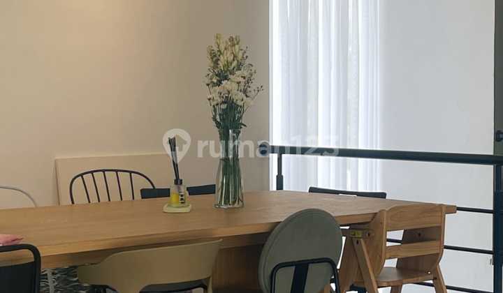 Dijual Rumah Cantik 2 Lantai di Awiligar Bandung Hunian Asri Aman dan Nyaman Terawat Siap Huni Lokasi Strategis