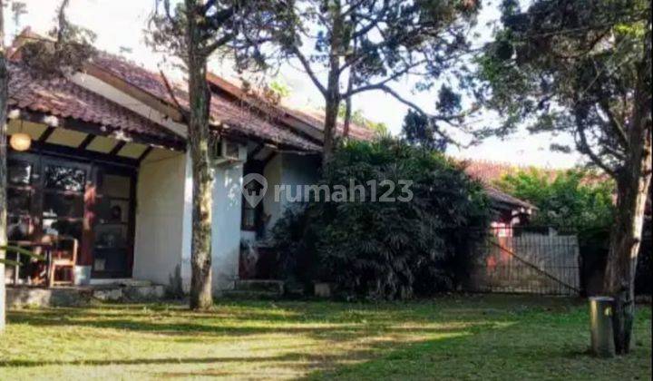 Kavling Dan Bangunan Vintage Lokasi Strategis di Tubagus Ismail Bandung