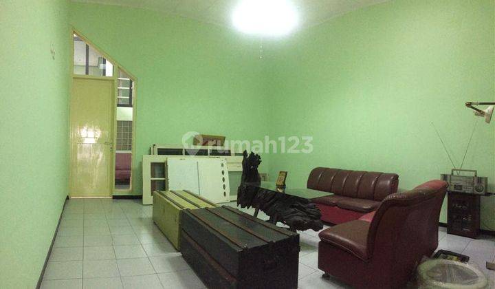 Disewakan Rumah Ruang Usaha Lokasi Strategis Daerah Tamansari 1