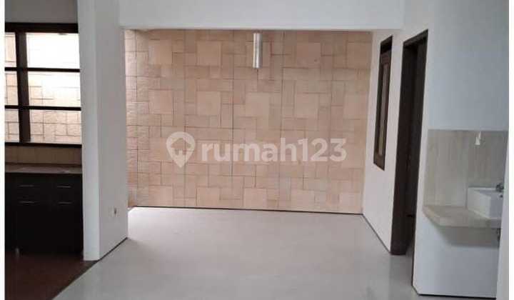 DIJUAL RUMAH KOTA BARU PARAHYANGAN (KBP) TATAR BANYAK SUMBA HUNIAN NYAMAN DAN SIAP HUNI