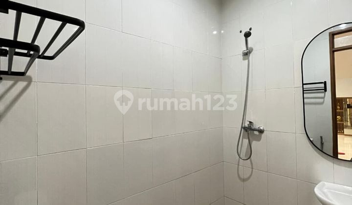 DIJUAL RUMAH MEWAH 2 LANTAI FULL FURNISHED DALAM KOMPLEK NYAMAN DI CIWARUGA SAYAP GEGER KALONG BANDUNG HUNIAN NYAMAN DAN TERAWAT 2