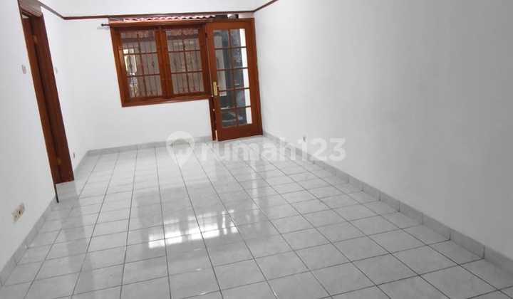 HOUSE FOR RENT IN NORTH CIMAHI NEAR CIMAHI SQUARE COMFORTABLE LIVING AND STRATEGIC LOCATION