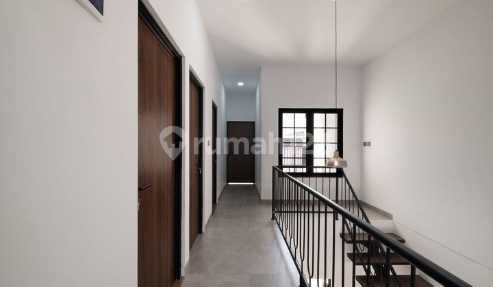 Dijual Rumah Modern Tropis di Antapani Bandung Hunian 2 Lantai dengan Konsep Open Space Lokasi Strategis