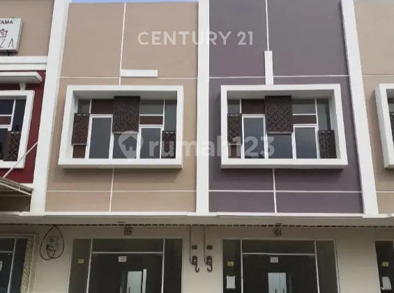 Strategic Ready-to-Use Shop House in Jababeka Business Area 2