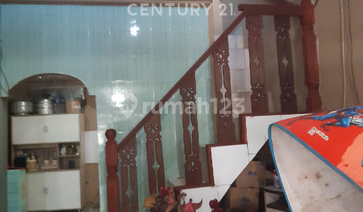 Rumah Asri Nyaman di Jantung Ekonomi Karawang Timur Butuh Uang