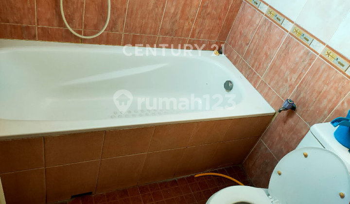 Fully Furnished, Safe and Comfortable House in Meadow Green Lippo Cikarang