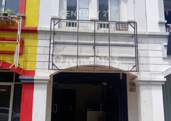 2.5-Story Shophouse Suitable for Office in Delta Mas Cikarang Bekasi 2