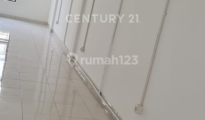 2-Story Shop House for Sale Immediately at a Friendly Price. 2