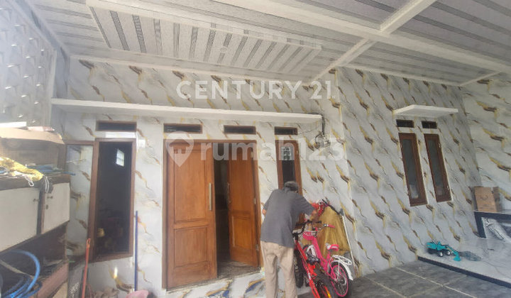 Rumah 2 Lantai dengan Lantai Granit di Cilangkap Jakarta Timur Rumah 2 Lantai dengan Lantai Granit di Cilangkap Jakarta Timur