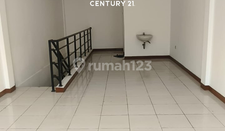 Strategic 2-Story Shophouse in Sunter Niaga Mas Jababeka Strategic 2-Story Shophouse in Sunter Niaga Mas Jababeka