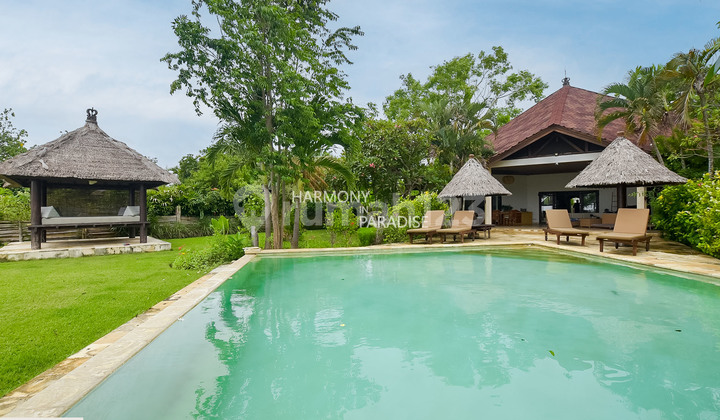 Villa Pinggir Pantai, 2 Kamar, 1050M2, SHM di Umeanyar, Buleleng Villa Pinggir Pantai, 2 Kamar, 1050M2, SHM di Umeanyar, Buleleng