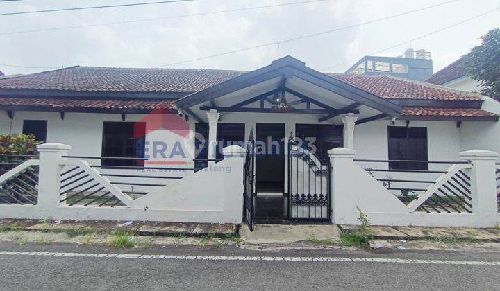 Dijual Rumah Kondisi Terawat dilenhkapi 5 kamar tidur  Lokasi Strategis di Sawojajar Dekat Superindo, Fitnes Plus, Pusat Kuliner, Living Plaza, Kampus Wisnu Wardana,Kota malang Jawa Timur 1