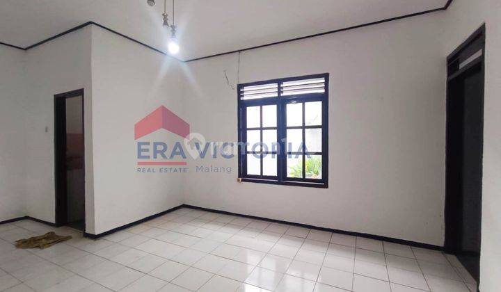 Dijual Rumah Kondisi Terawat dilenhkapi 5 kamar tidur  Lokasi Strategis di Sawojajar Dekat Superindo, Fitnes Plus, Pusat Kuliner, Living Plaza, Kampus Wisnu Wardana,Kota malang Jawa Timur 2