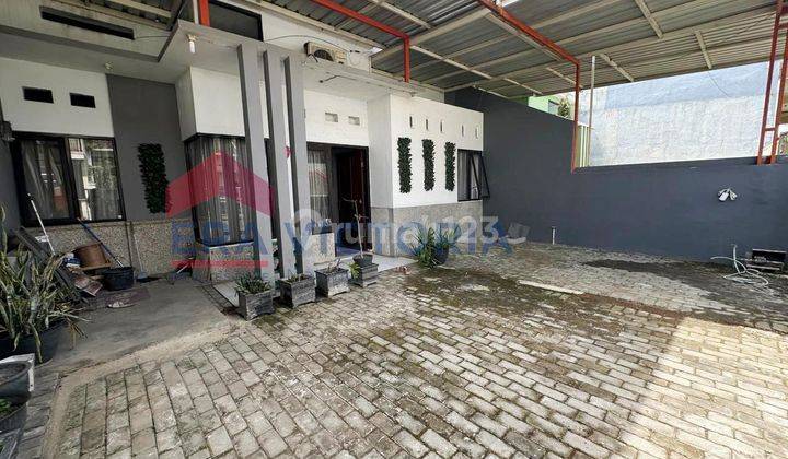 Rumah sewa siap huni sudah full furnish bangunan luas,Lokasi strategis didalam perumahan one gate sytem , Dekat dengan jatim park 3 , Junrejo kota batu Jawa Timur 1