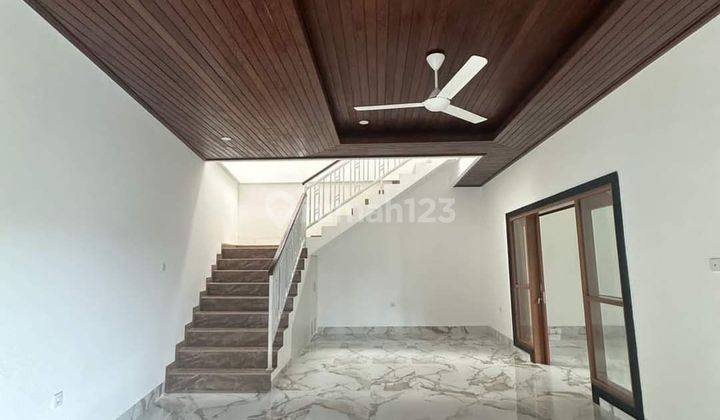 Luxurious Modern Villa 5 Minutes from Mertasari Beach Sanur 2