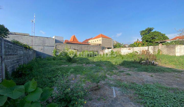 Land for sale 900 m² SHM in the elite area of Renon IM 2