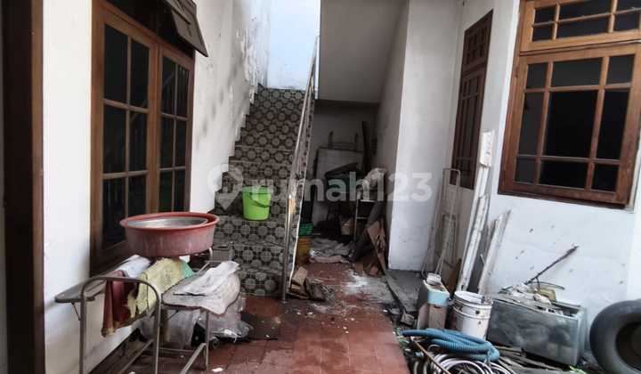 Large 6-Bedroom House in Sukomanunggal - Near Darmo Harapan Surabaya 2