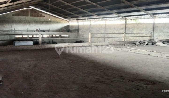 Strategic Warehouse Raya Trosobo Sidoarjo - Suitable for Logistics & Distribution