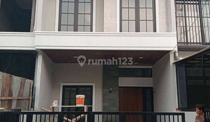 Rumah Baru 2 Lantai di Jalan Kembar 1