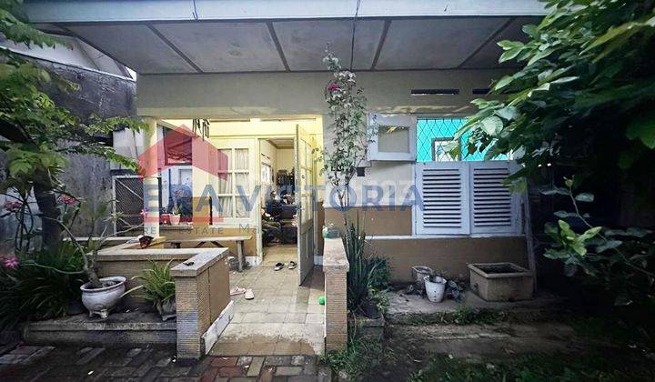 Dijual Rumah Kawasan Pulau-Pulau, Cocok untuk tempat tinggal, Dekat ke Pusat Kota, Alun-Alun, Pasar Besar Kota Malang Rumah Bagus 2