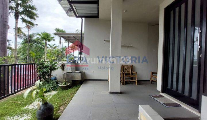 teras dijual rumah minimalis strategis di