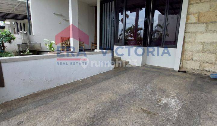 garasi/carport dijual rumah minimalis strategis di