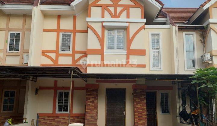 Jual Rumah Cluster British 2½ Lantai Bagus , Baru Renov 1