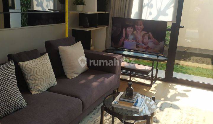 Rumah keren  2 lantai di lippo cikarang 2