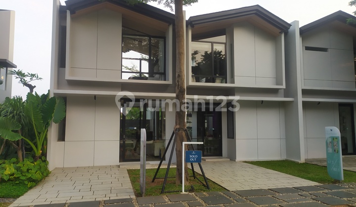 Take Over Rumah 2 Lantai di Lippo Cikarang Take Over Rumah 2 Lantai di Lippo Cikarang