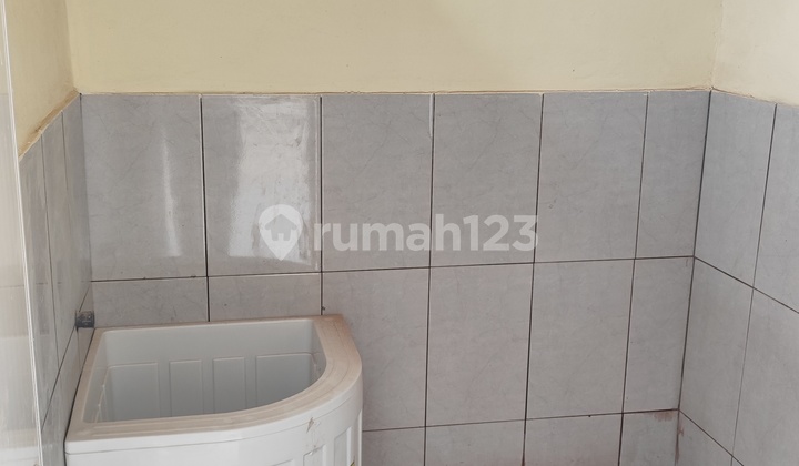 Affordable Ready-to-Occupy Shop House, Flood-Free and Strategically Located 2