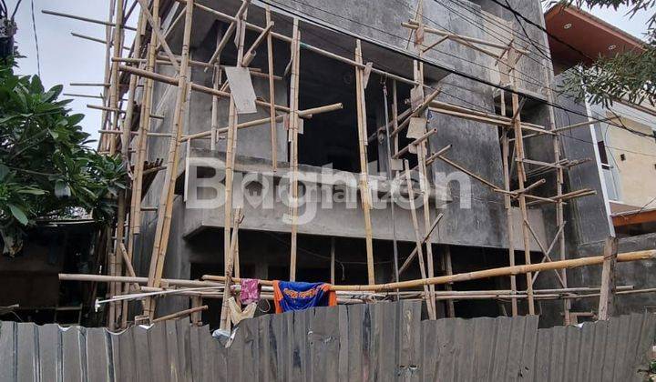 Rumah Sedang Bangun di Taman Villa Meruya 1