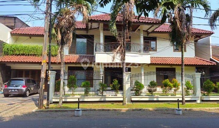 Dijual Rumah Hunian Semi Furnish 2 Lantai Di Tanah Kusir Jakarta Selatan 1