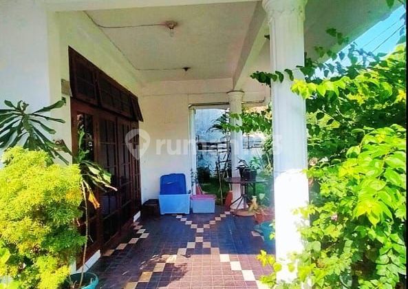 For Rent Old and Well-Maintained House in Cipete - West Cilandak Area 2