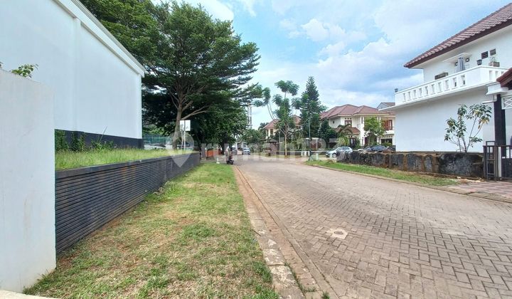 [FOR SALE] Rumah Mewah Luas Posisi Hook Jalan Utama Dalam Komplek Mewah  Cibubur 
 2