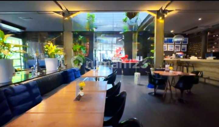 Lokasi Emas! Gedung Usaha Kemang Raya Pas Untuk Bistro Dan Restoran