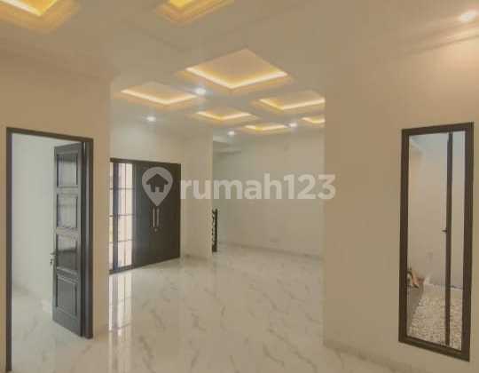Brandnew Modern Classic Siap Huni Dalam Komplek Kebagusan Jakarta Selatan 2