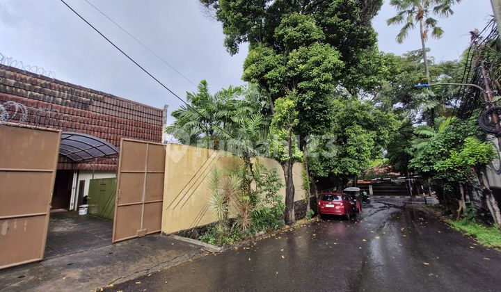 House Located in the Prime Area of Dharmawangsa, Kebayoran Baru, South Jakarta House Located in the Prime Area of Dharmawangsa, Kebayoran Baru, South Jakarta