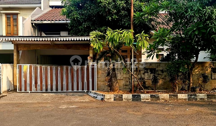 Dijual Rumah Di Komplek Perumahan Elite Jakarta Selatan. Dijual Rumah Di Komplek Perumahan Elite Jakarta Selatan.