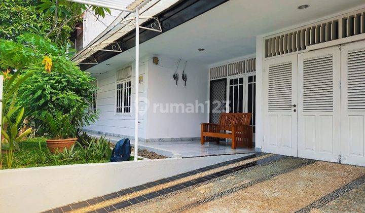 Disewakan Rumah Dalam Perumahan Pondok Indah Jaksel 

 1