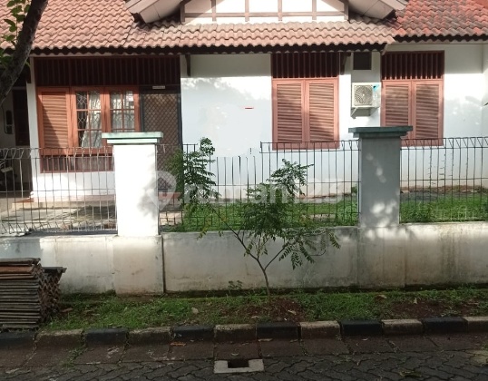 Jual Rumah Kemang Pratama Bekasi 1